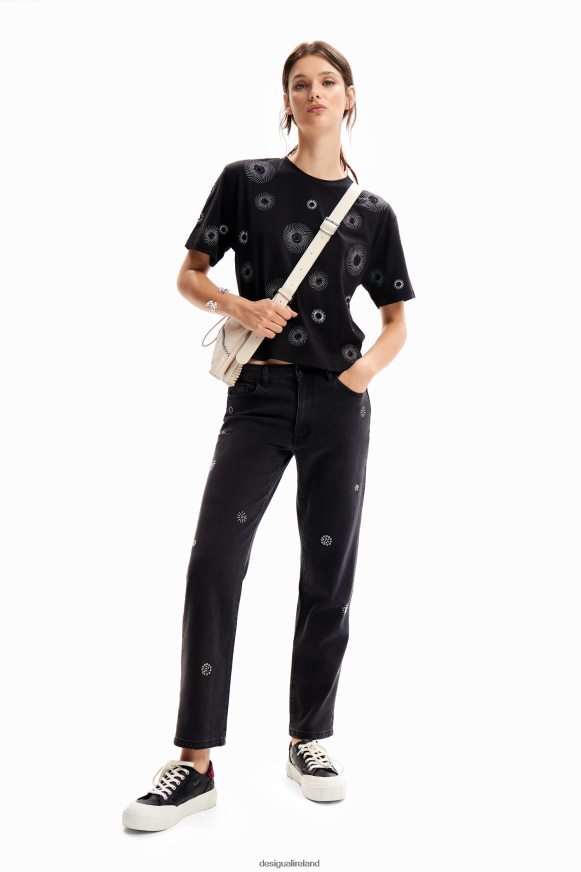 Desigual Women Oversize embroidered T-shirt Clothing PFVZ0B99