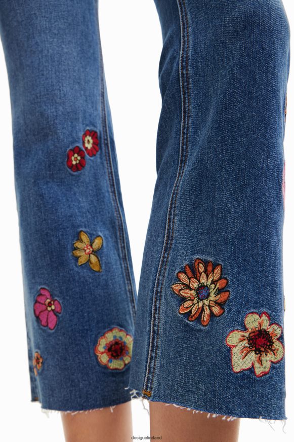 Desigual Women Floral embroidery flare cropped jeans Clothing PFVZ0B1013