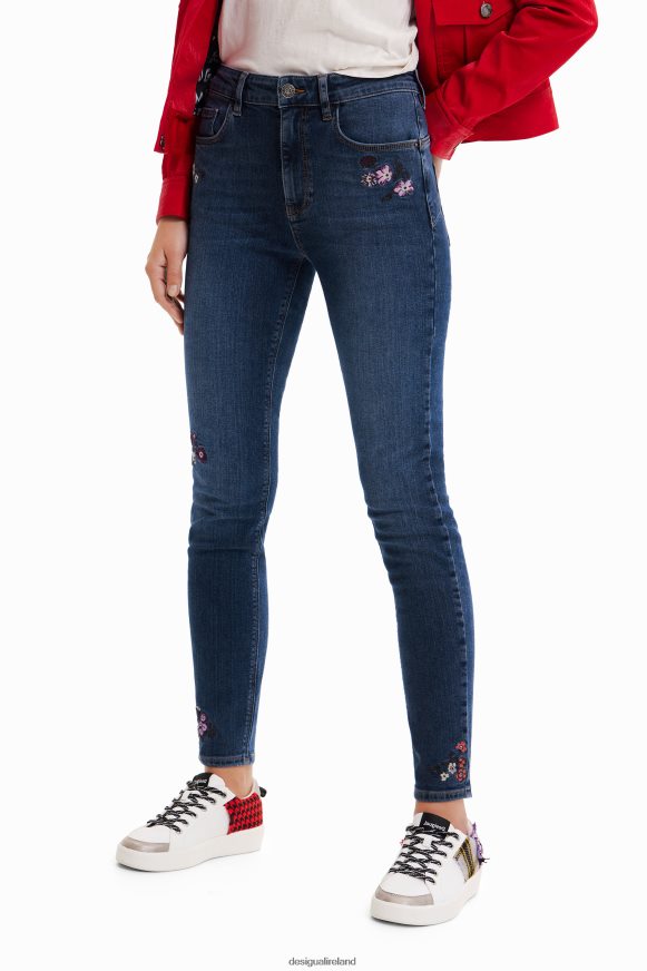 Desigual Women Skinny push-up jeans with embroidered flowers Clothing PFVZ0B564